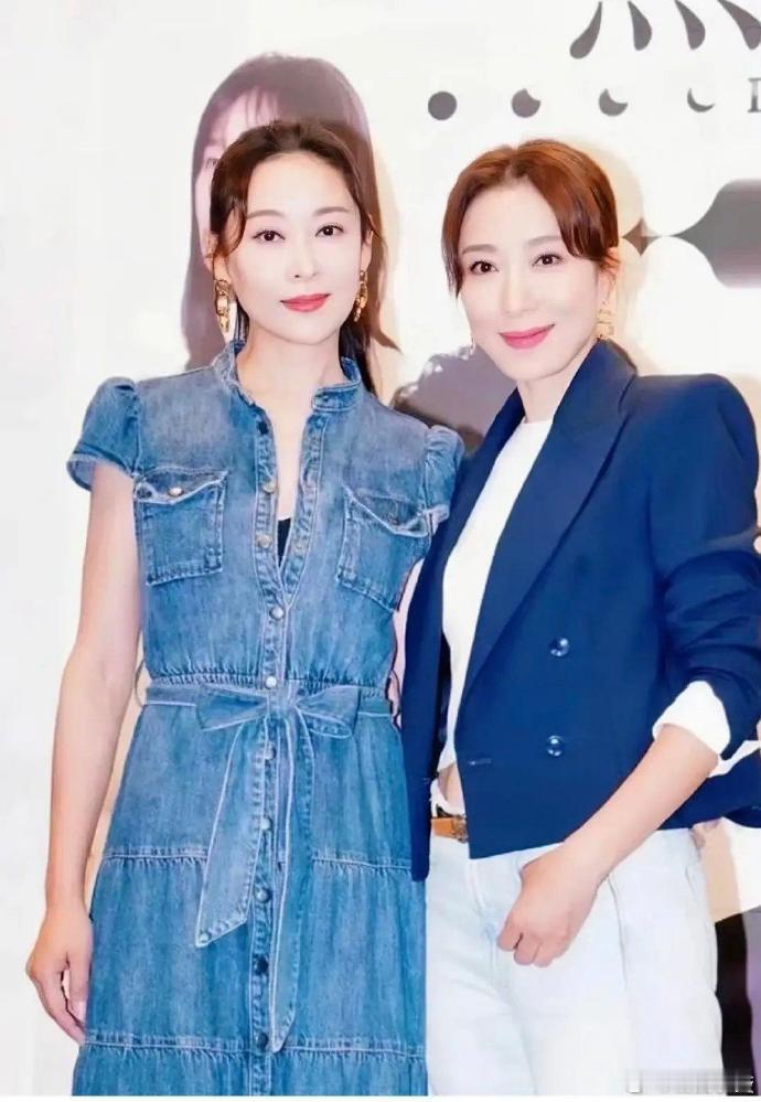 我才知道原来她两现实里居然是亲姐妹​​​