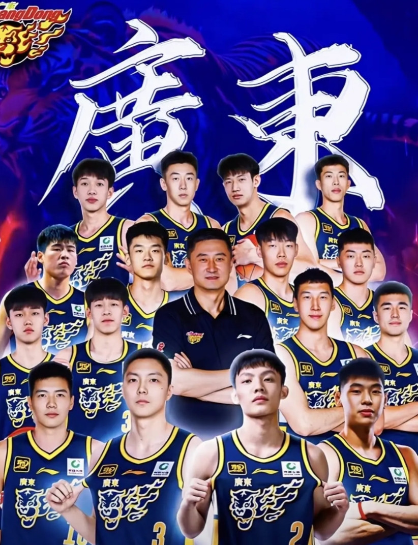 王少杰两年的租借期就要到，王少杰从一个替补打成了广东内线的顶梁柱。合同已到期，王