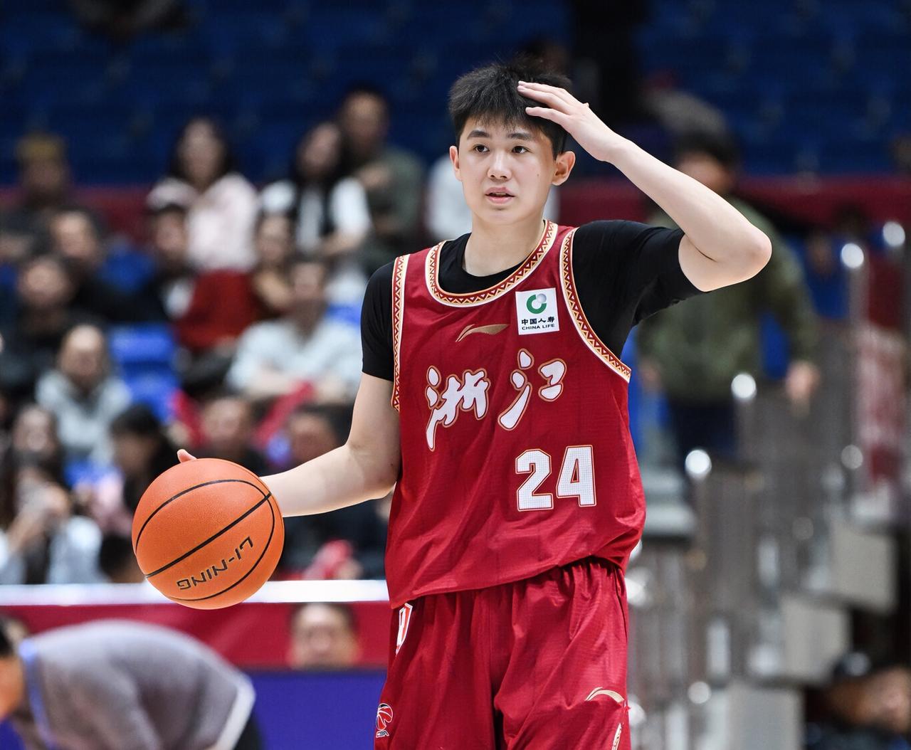 毫无悬念？浙江83:81宁波，晋级八强，虽两场比赛分差不大，但浙江可谓是牢牢控制