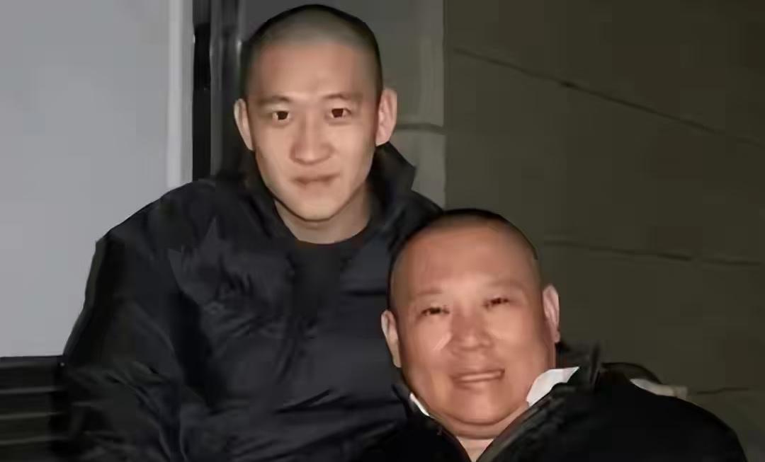 曹云金又给郭德纲出难题了，他在直播间对着镜头说，没有郭老师就没有今天的他，他在镜