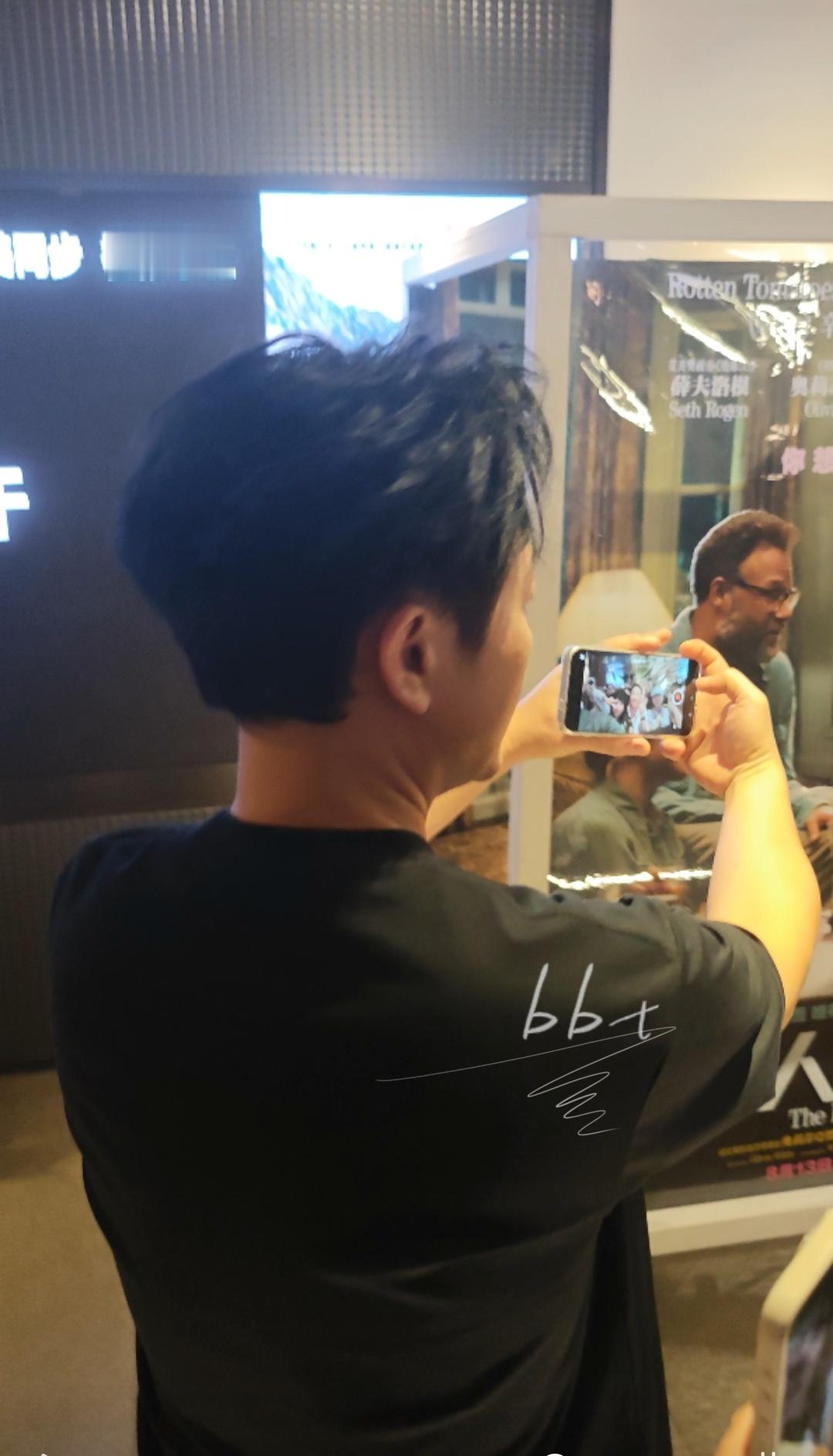这下真是做彼此的摄影师了，你拍我们我拍你，我宝宝[哭哭]​​​