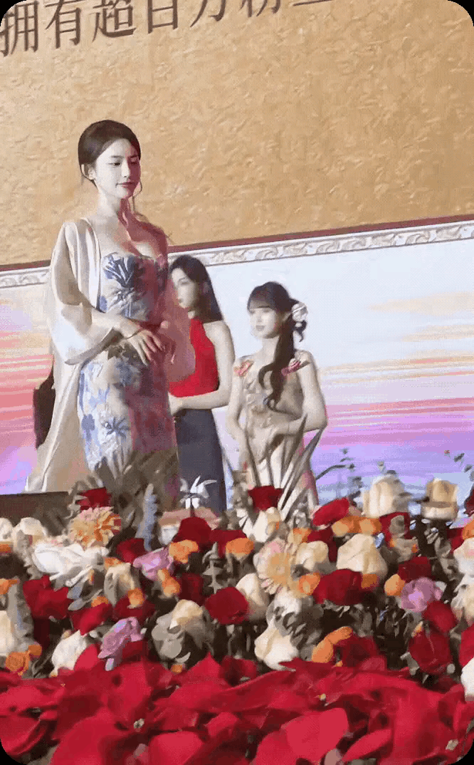 青花长裙，东方神韵