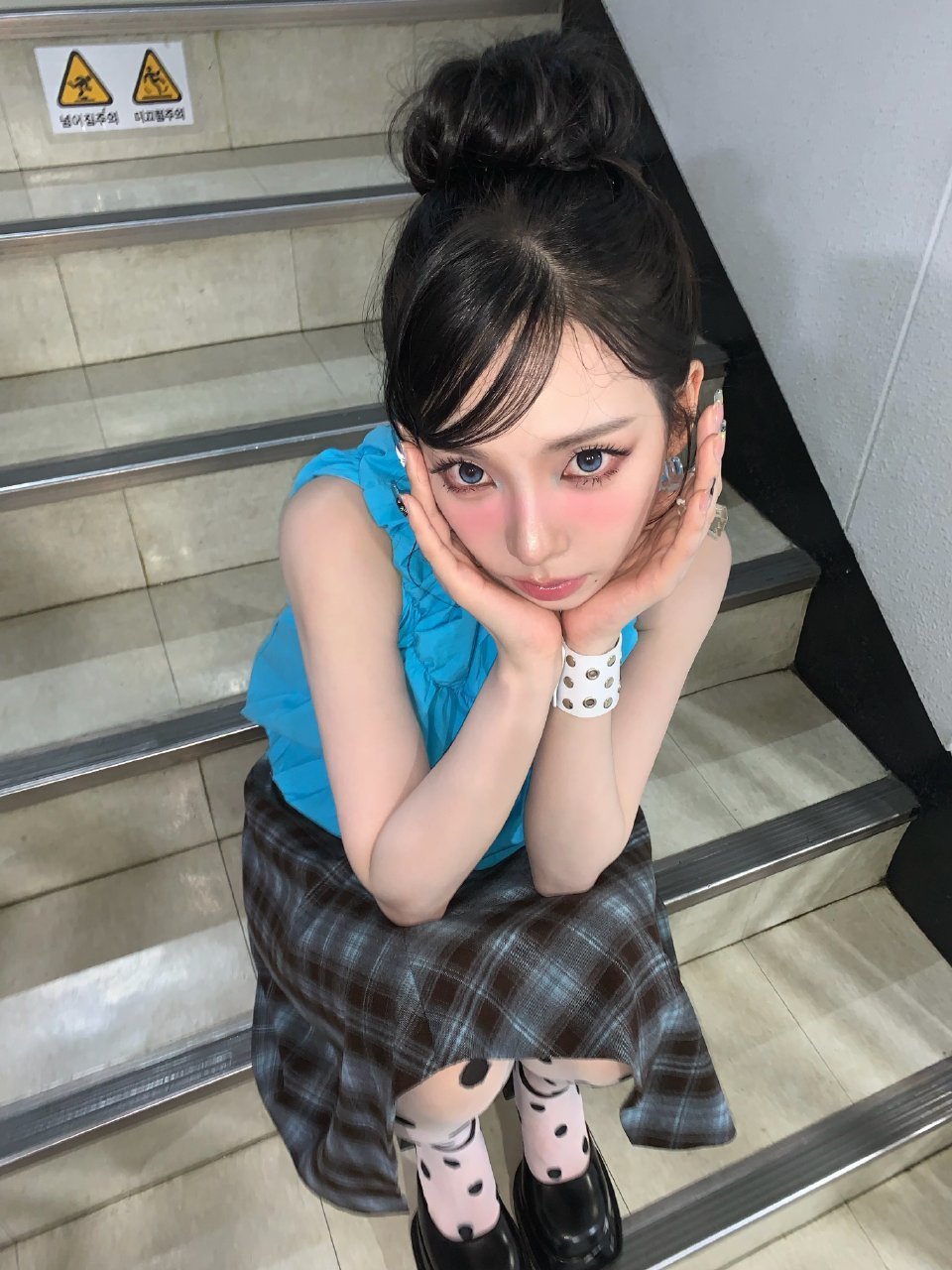 柳智敏🐍柳智敏五颜一【260602】IG更新这样冲过来的话应该怎么逃亡好