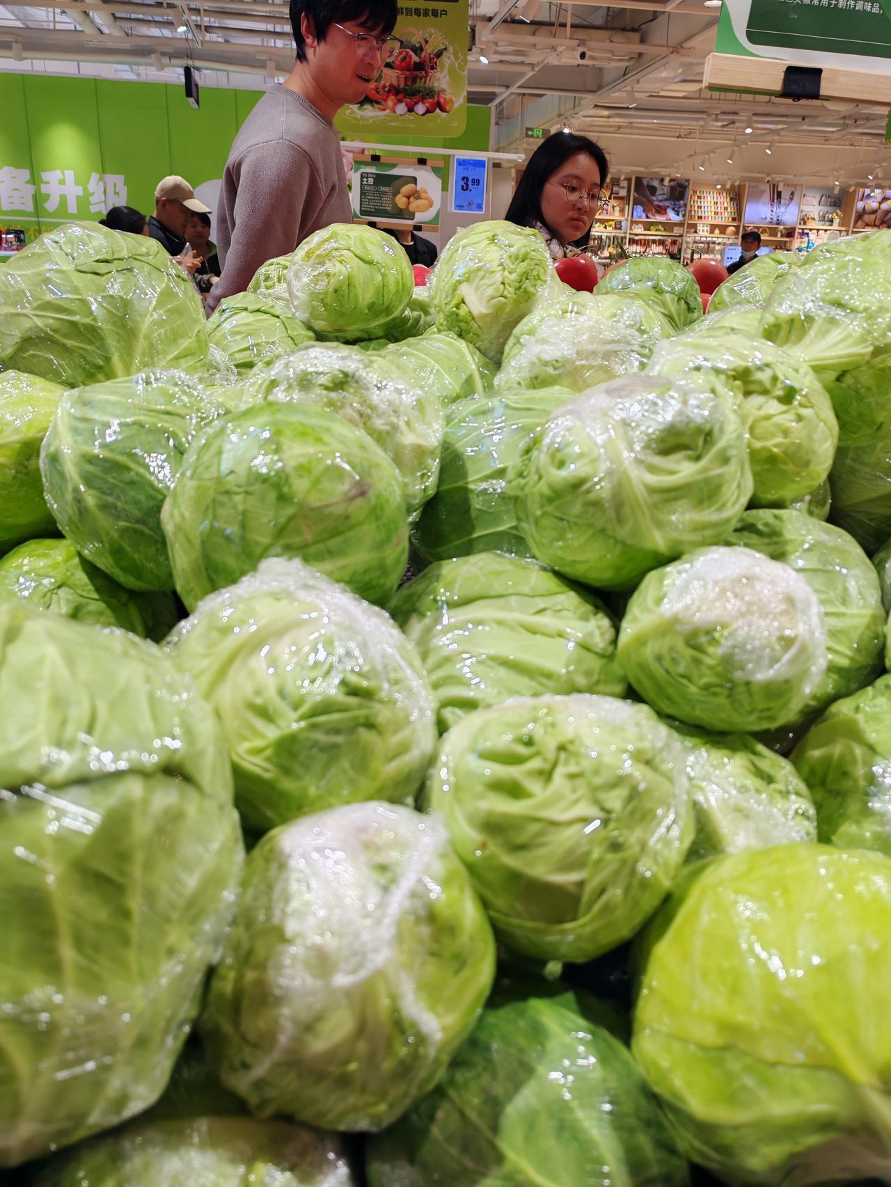 没想到这个不起眼的包菜居然是个宝贝疙瘩，刚听一个大夫的视频，讲他有一个病人，