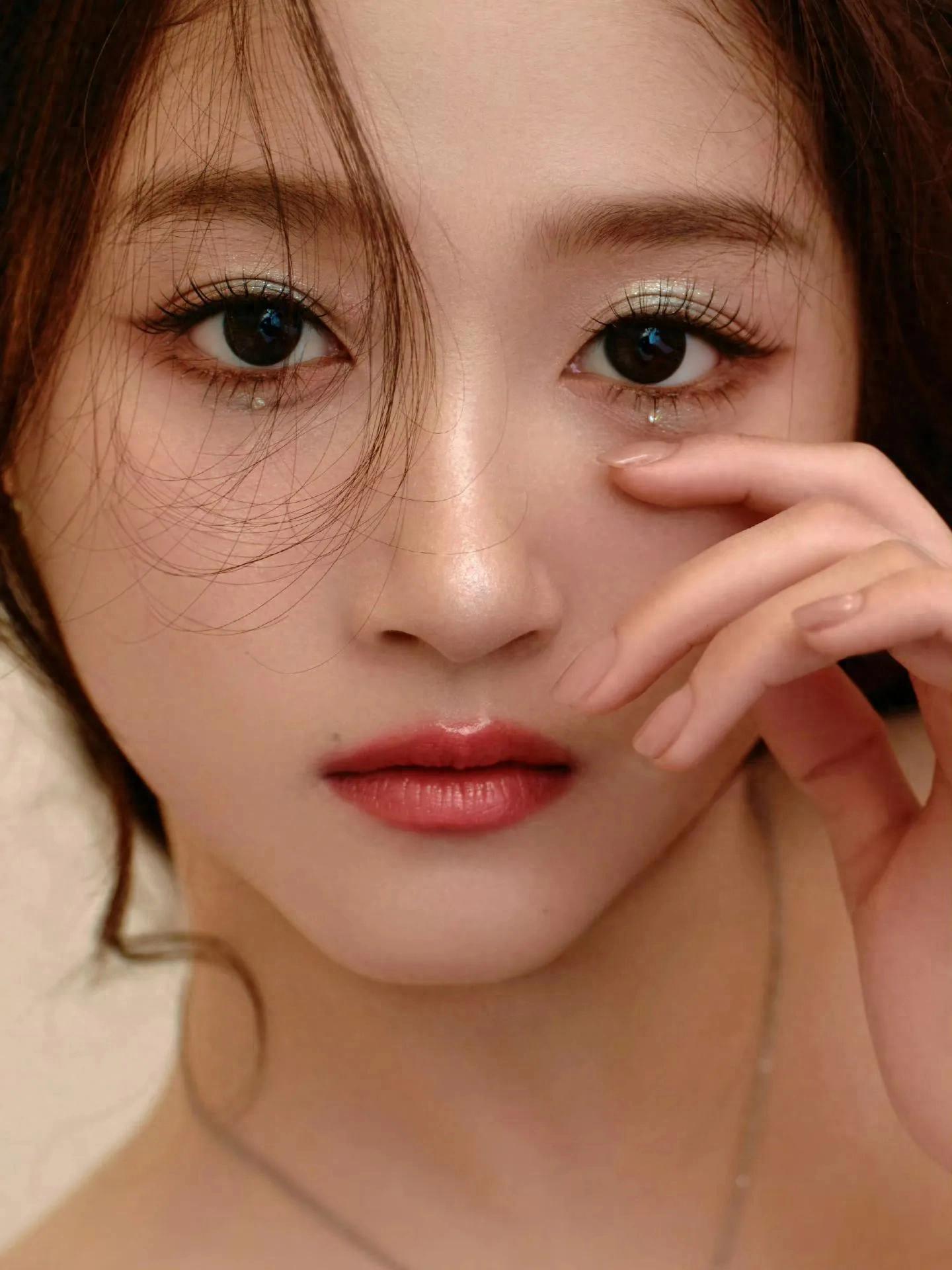 女星关晓彤公主造型：流光溢彩，魅力优雅！