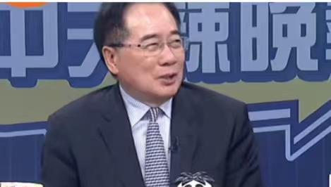 蔡正元高度赞赏了中国大陆在黄岩岛设立国家级自然保护区，他说这是非常聪明的决定无瑕
