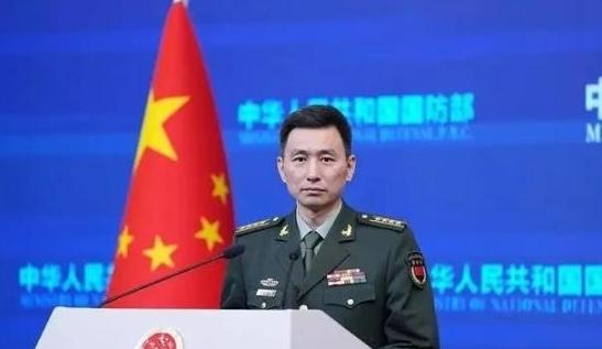 中国有必要公开告诫所有国家，谁若敢打击中国大陆本土目标，不管由何处发起攻击，中国