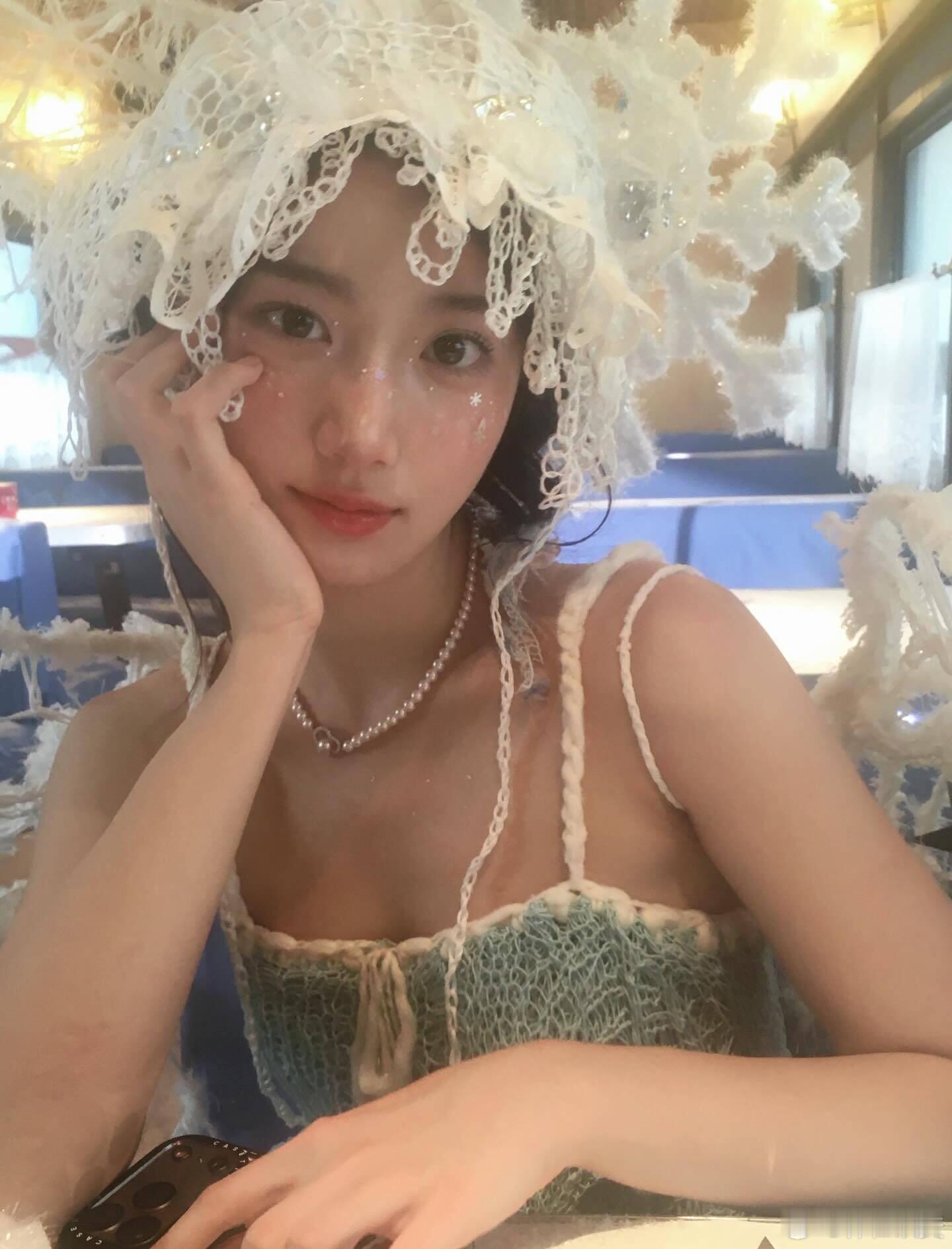 卢昱晓噜宝ins更新卢昱晓｜