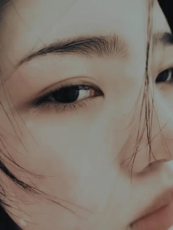 涂磊说：“一个家庭，如果妻子不打扮，不化妆，整日素面朝天，甚至不修边幅，男人不要