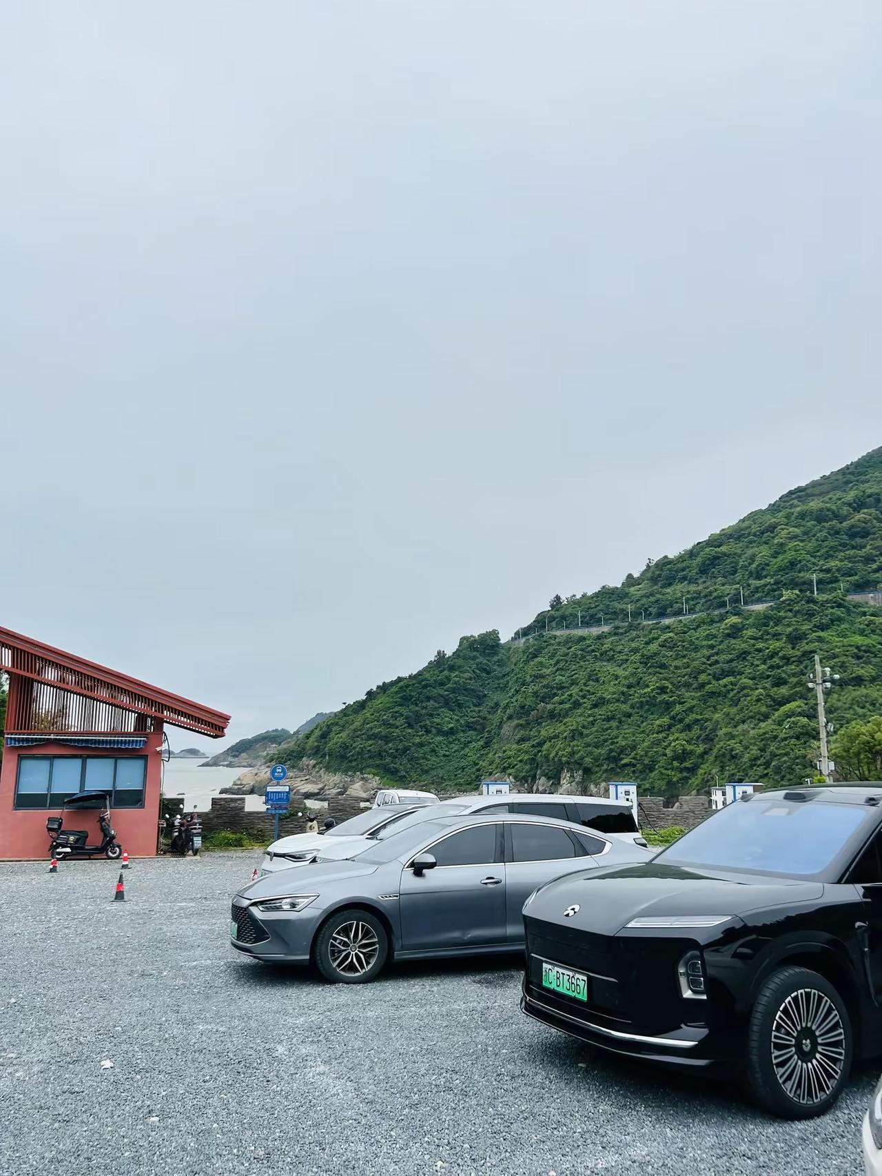 山景停车场随拍车与山海把车开进大山自驾旅行车辆自驾车辆