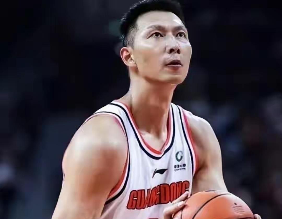 宏远诚意邀约易建联，副总经理兼领队重任在肩俱乐部目前正与易建联深入磋商，有