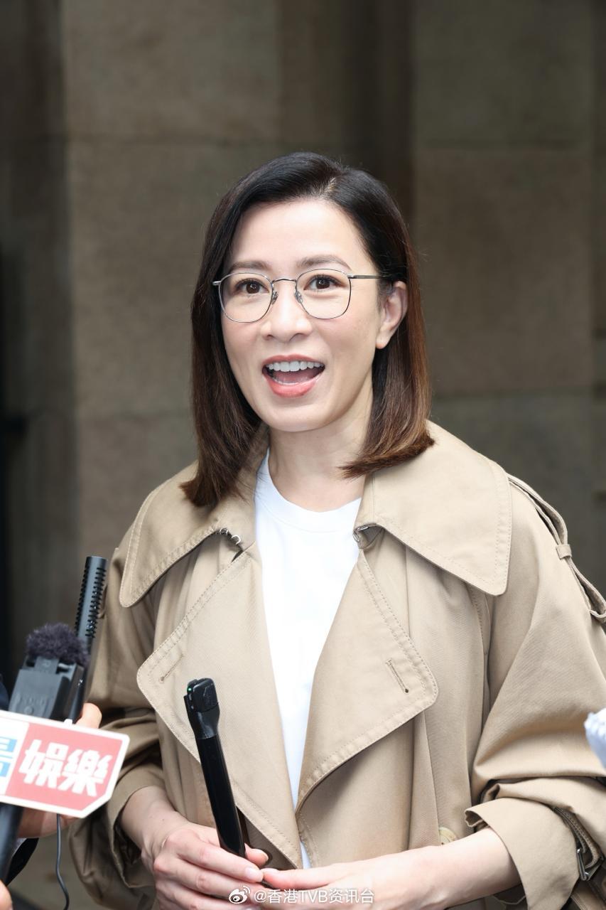 星岛：佘诗曼吸金力强劲静待通知出演《正义女神》舞台剧周嘉洛三年级夺得“最佳男主