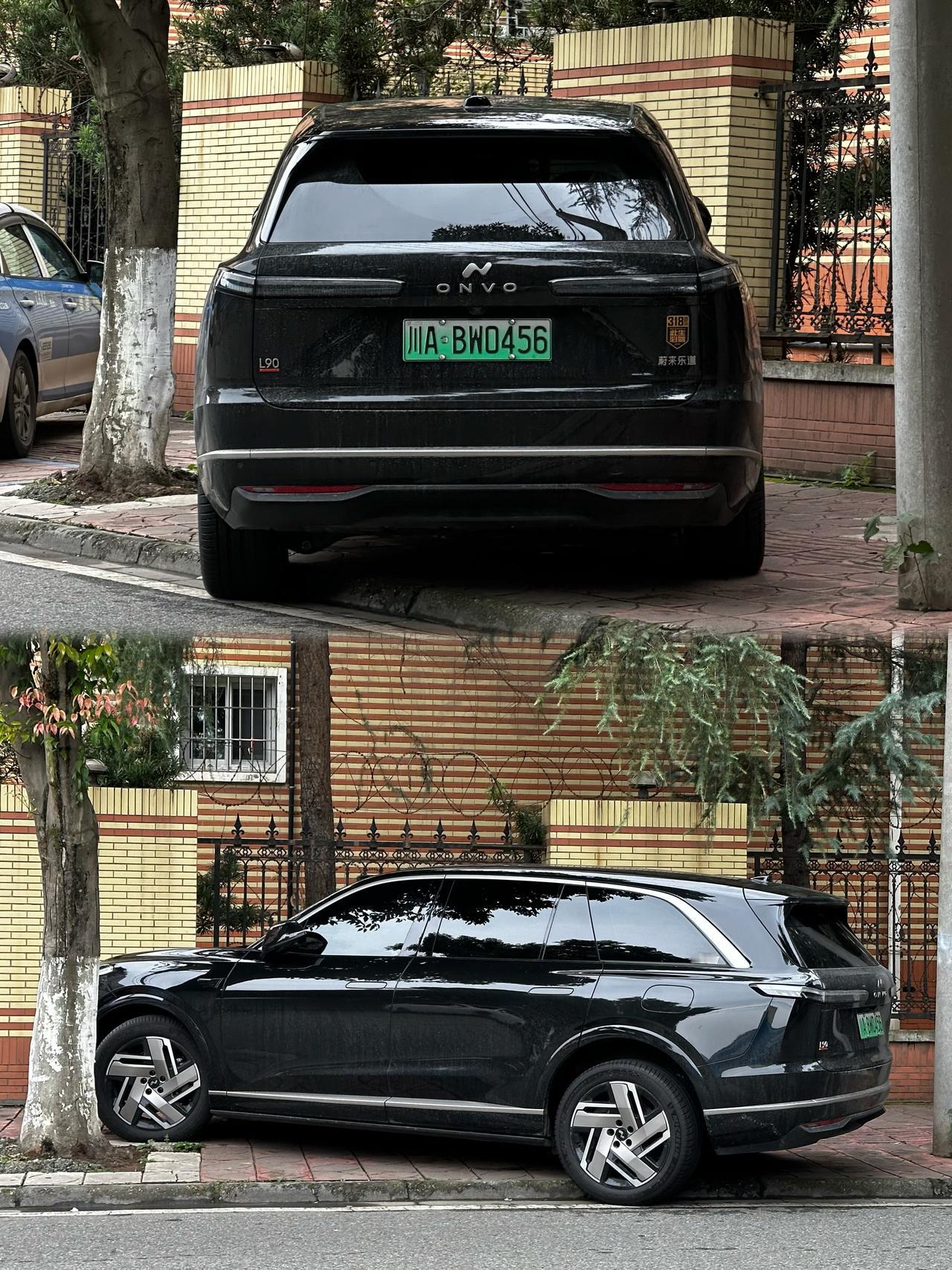 这有没有达到大哥ET9一半的功力？[大笑]路边停车偶然发现的，等下次有机会找个更