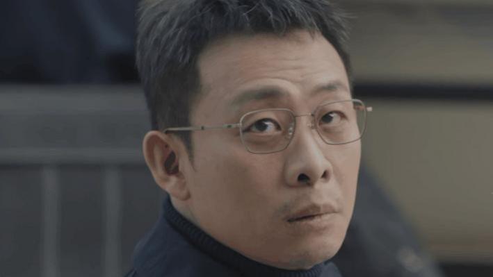 评分破9.0,20分钟直接下线4人,2025年悬疑剧的天花板来了