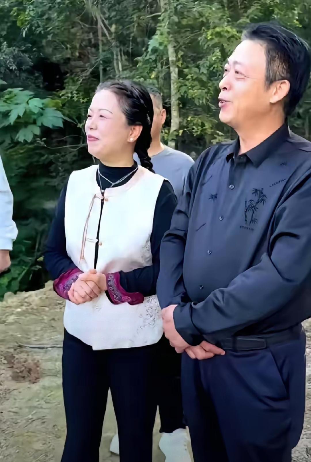 二八换子事件，许敏追查真相。开局之年，就迎来开会的消息。这个会议，虽不是52