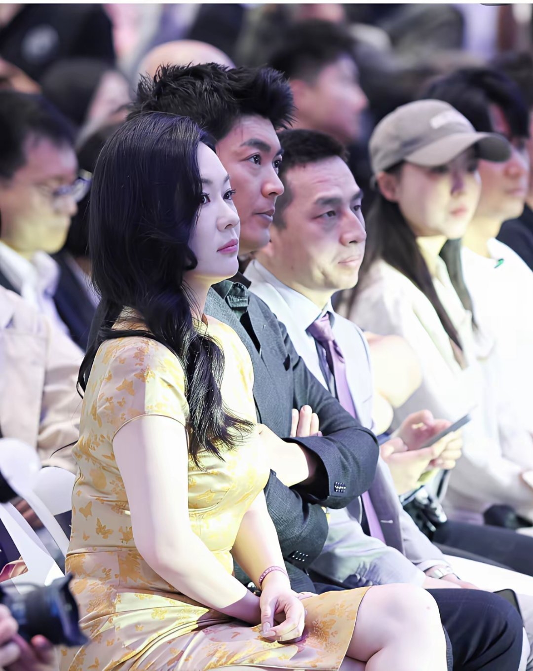 我的天杜江这紫色的嘴唇，有必要检查一下心脏