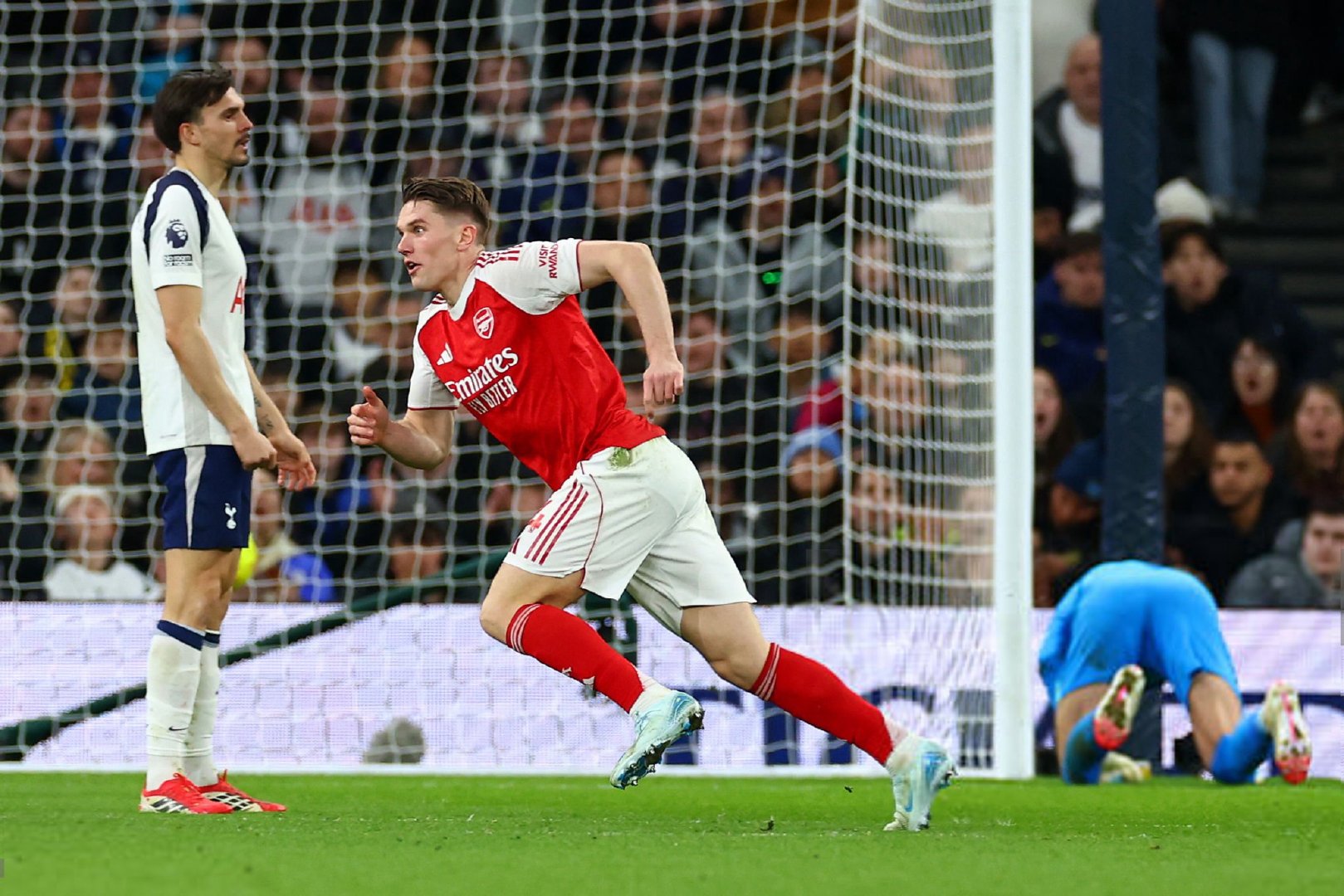 卡拉格高度赞扬阿尔特塔坚持使用约克雷斯的决定：“我喜欢约克雷斯的一点是他的心态。