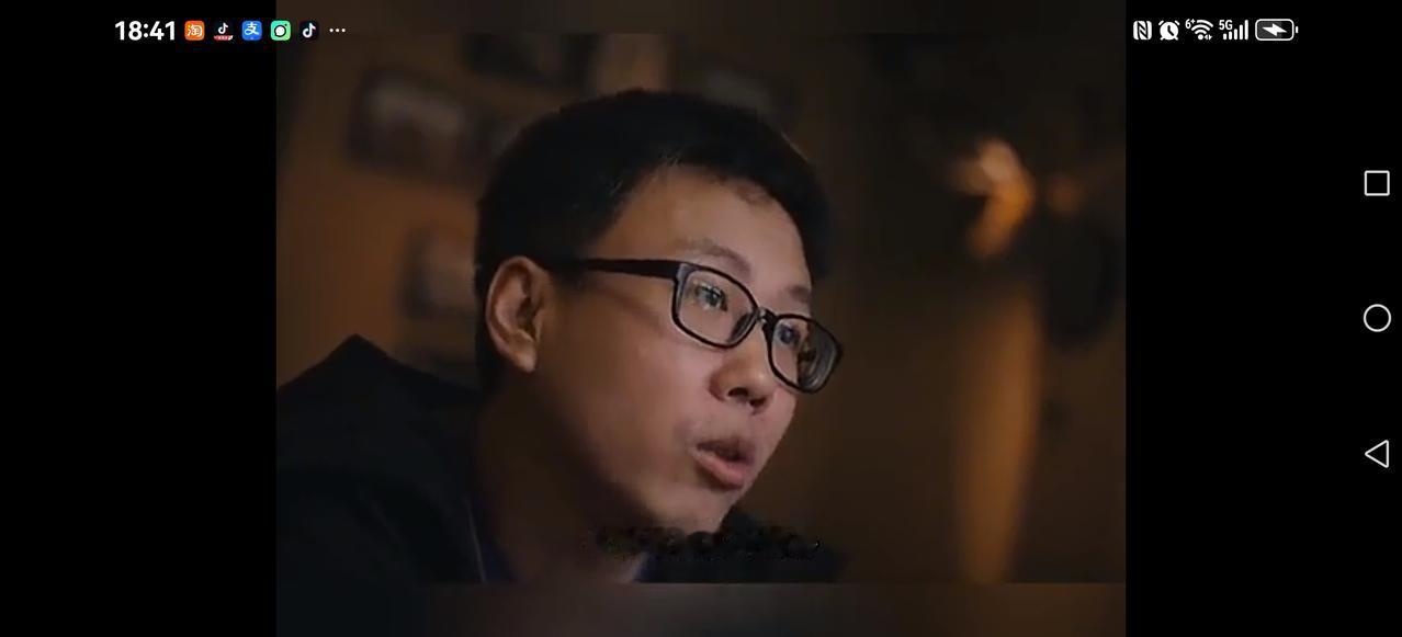 【追到女神，又失去她】月薪五万，大厂资深工程师，这种荣耀，意气风发。就在这个