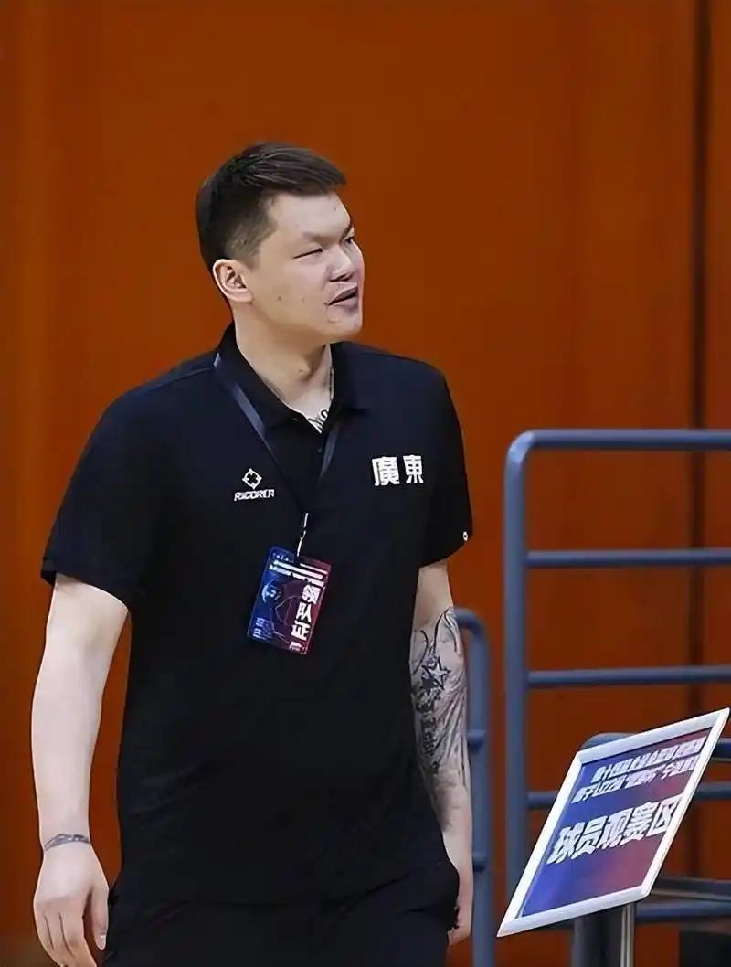 朱芳雨白忙一场！昨天晚上，广东男篮爆冷首负宁波男篮，杜锋带队完成球队输球大满