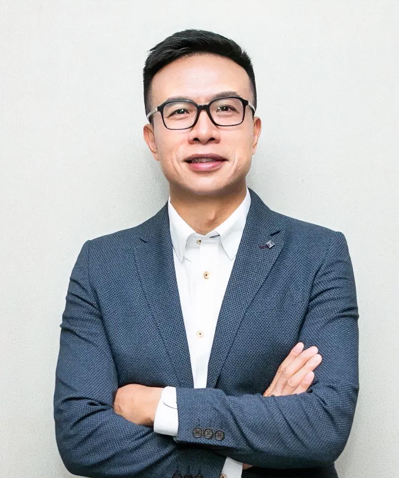 山姆的新总裁刘鹏被全网抵制是有原因的！在大厂摸爬过的都懂，空降领导的“升职