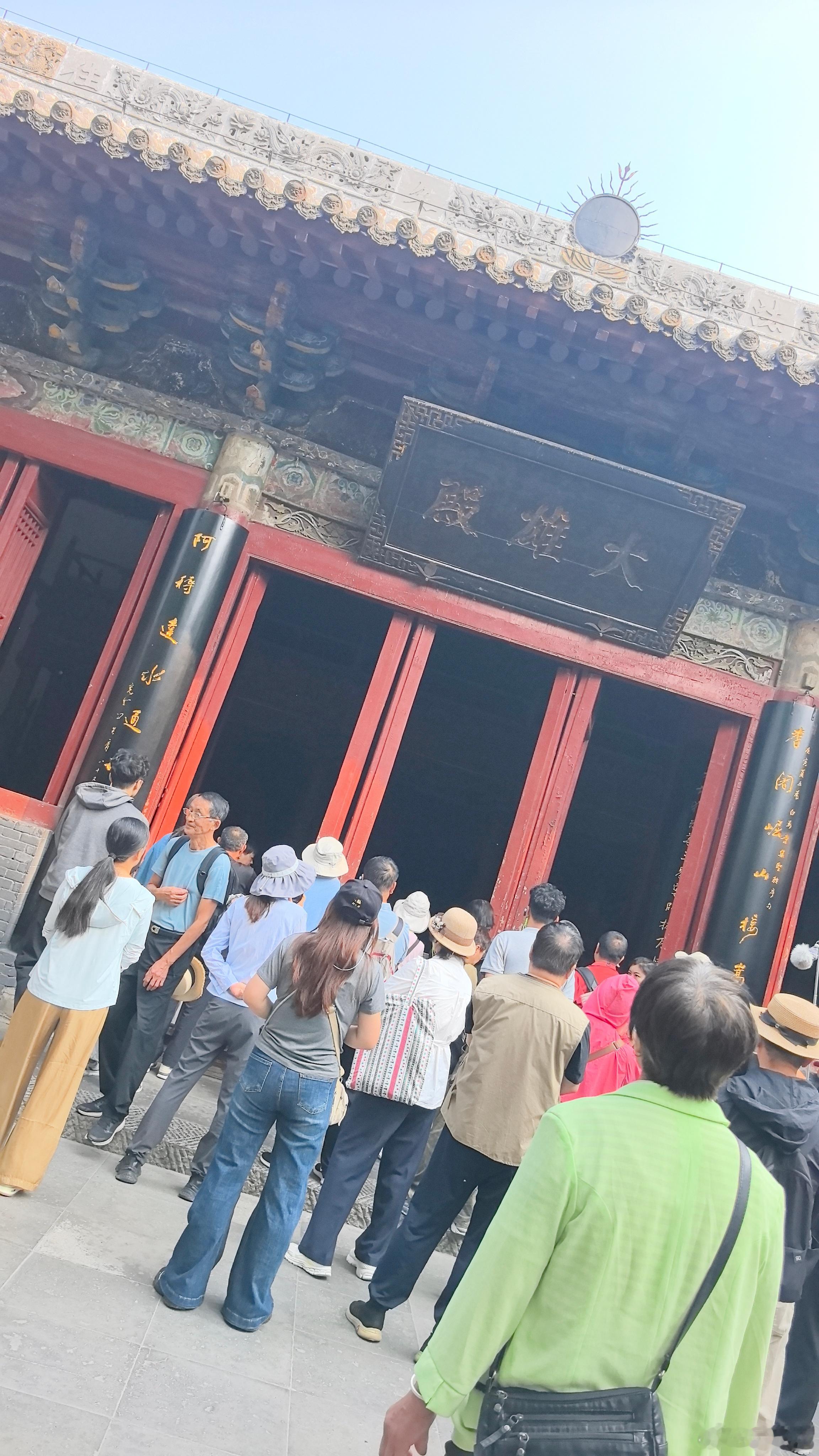 这相时，我玩自驾游，己经玩上瘾了，你们晓得什么叫自驾游啊，自驾游蛮，我不虚的，说