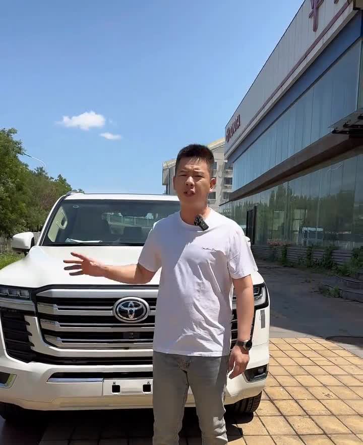 酷路泽不要改装。酷路泽千万别改装了，我真是受不了了，求求你们了，听我一句劝，
