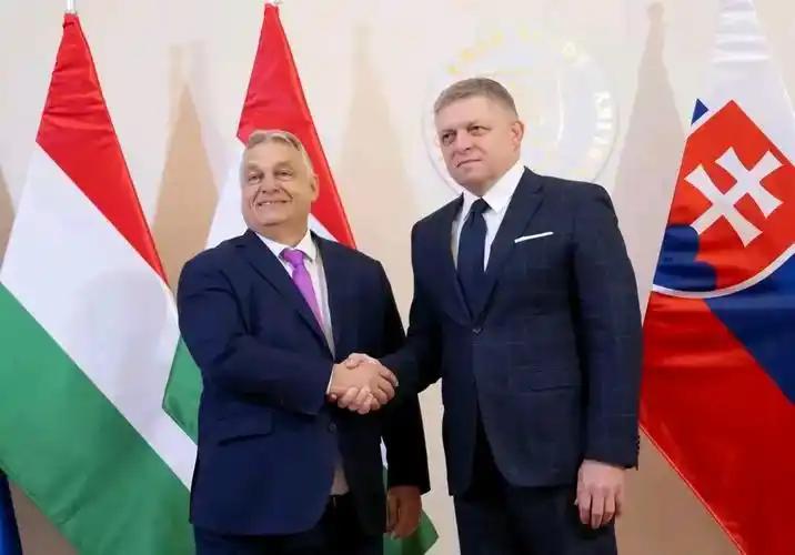 看看欧尔班和菲佐，就知道匈牙利与斯洛伐克应该是欧盟内最清新的两个国家了。现在