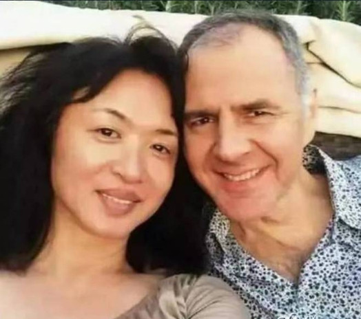 2006年，金星婚后第一次去德国婆家吃饭，婆婆原本很开心，到了半夜，金星起来上厕
