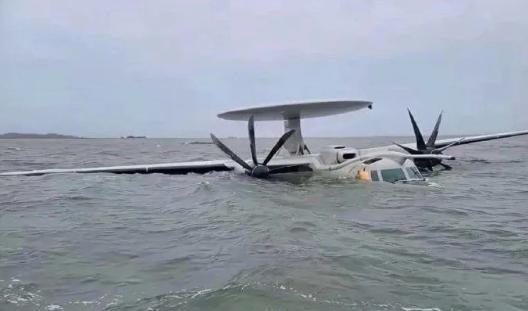 空警600掉海里了？如何一眼识破西方谣言，其实一个办法最好使。最近，因为福建舰
