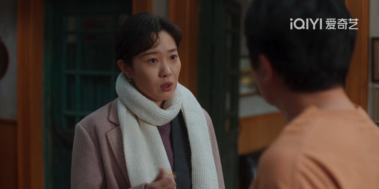 丈夫被警察带走的那天，是他老婆事业的真正起点。你以为的绝境，是另一个人的破局。