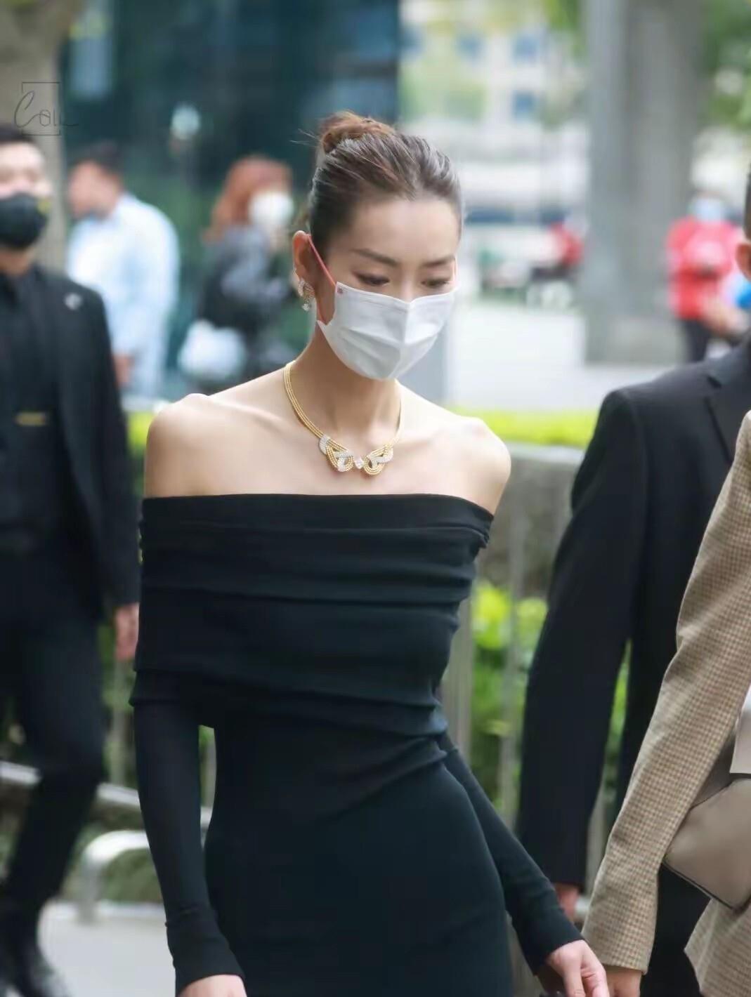井柏然喜欢什么样的女生？看他的前任和现任就知道了。倪妮，是他公开承认过的前任，
