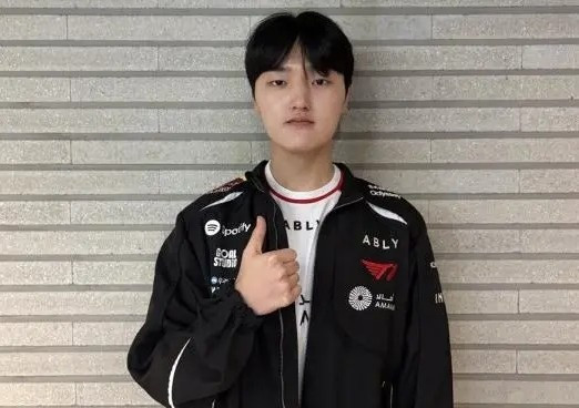 Peyz: 当前版本适合自己, 在LPL学到了很多会应用到LCK