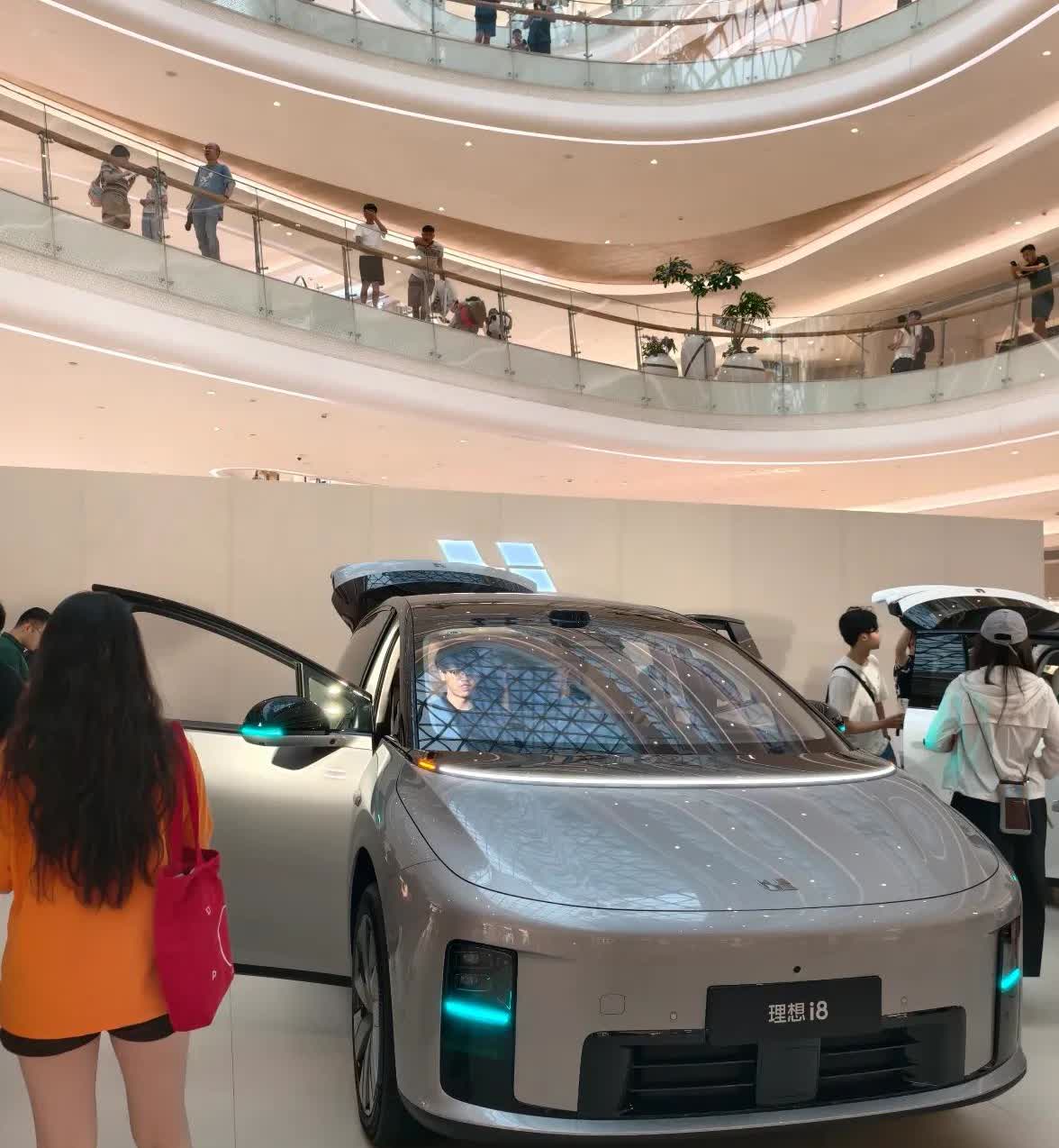 现阶段乐道和理想两家骂战完全没有必要，反正后面都会被问界的m8m7的纯电版给给