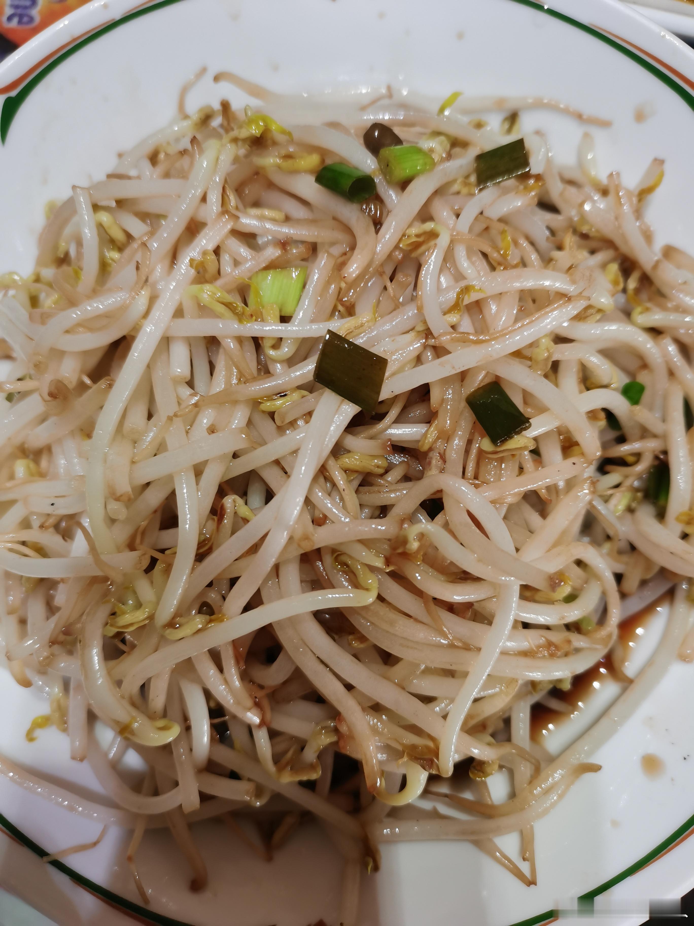 生活手记中午盒马下单买了鲈鱼、酱牛肉、口水鸡和菜。北京