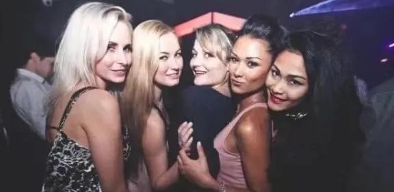 荷兰性开放的红线，荷兰是世界上性开放最宽容的国家。可就算这么开放，它也是有红线的