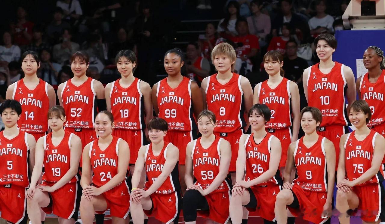 今晚11:45，匈牙利和日本女篮谁能胜利？谁能进入前8名？再说一遍：日