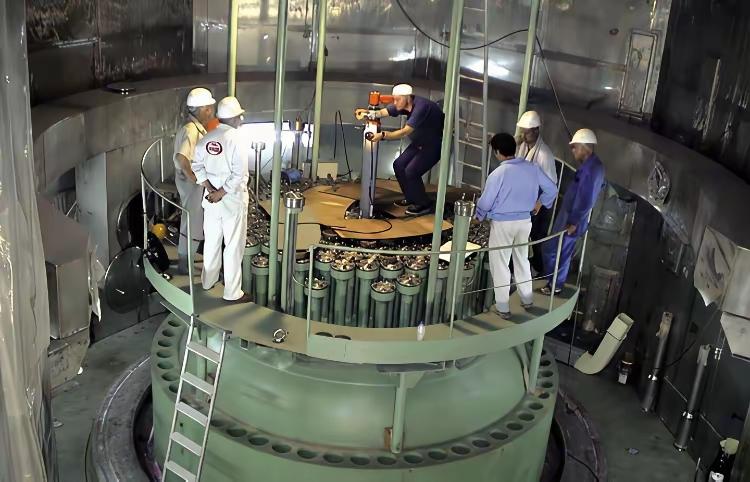 看来中东He扩散潘多拉魔盒已经不可避免被打开，即将上位的东大，该如何破解这个世界