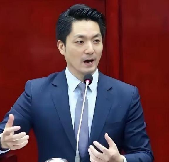 台北市市长蒋万安曾宣称，如果大陆继续在台海进行军机绕台和军演的话，他就要停掉双城