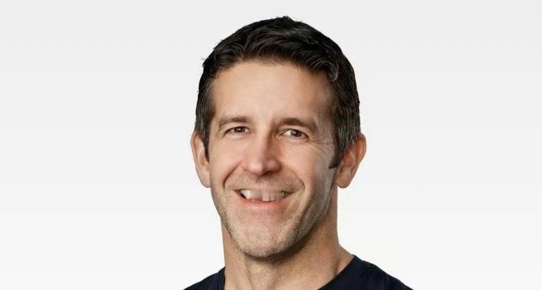 苹果新任CEO特努斯是谁这哥们深度参与了每一代iPad的研发，有没有可能以后在i