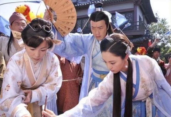 唐朝的刑部员外郎李行修，经常会做一个奇怪的梦：小姨子成了自己的妻子。谁知，家里的