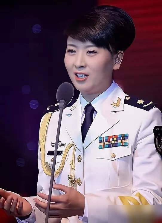 最近演员闫学晶被骂惨了，事情的原因就是，她在直播间说自己儿子，现在过的特别艰难，