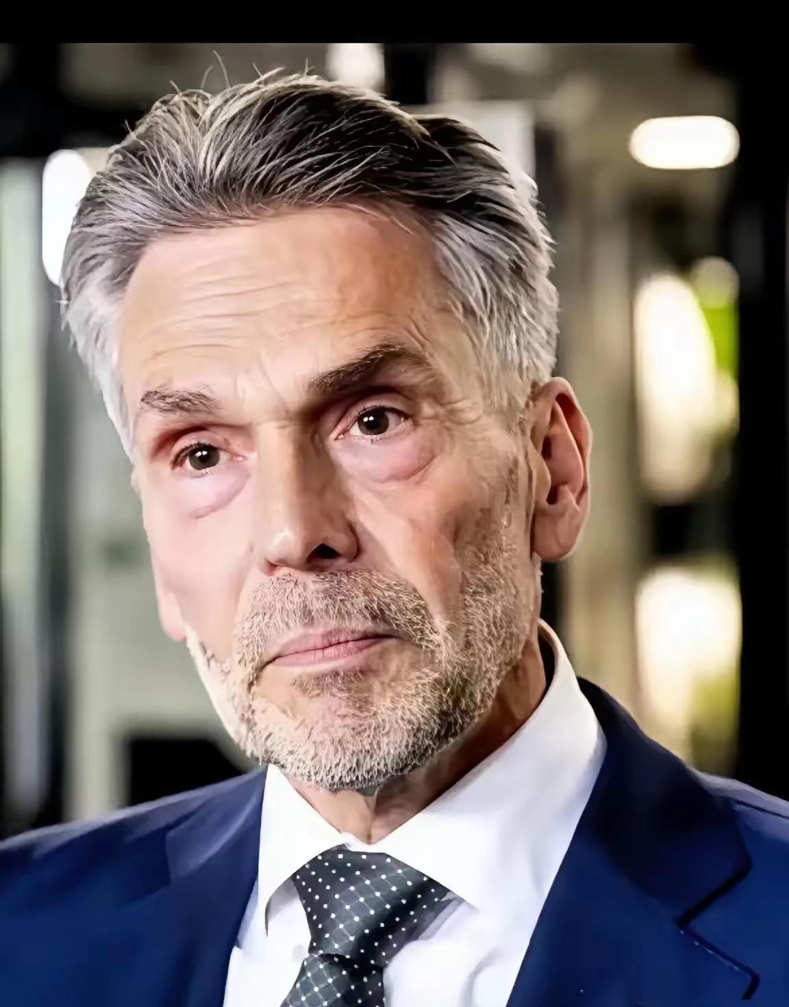 2026年4月7日，据荷兰媒体及多家外媒证实，荷兰国防部正式宣布以约10亿欧元（