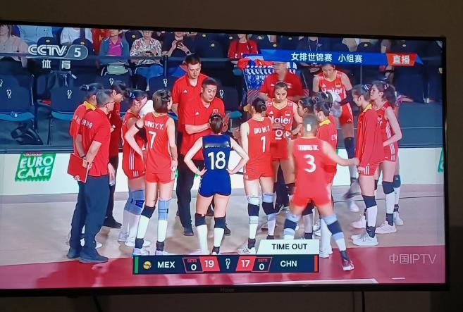 中国女排让人大跌眼镜，在世界女排锦标赛小组赛中，中国女排对墨西哥女排，第一局，中