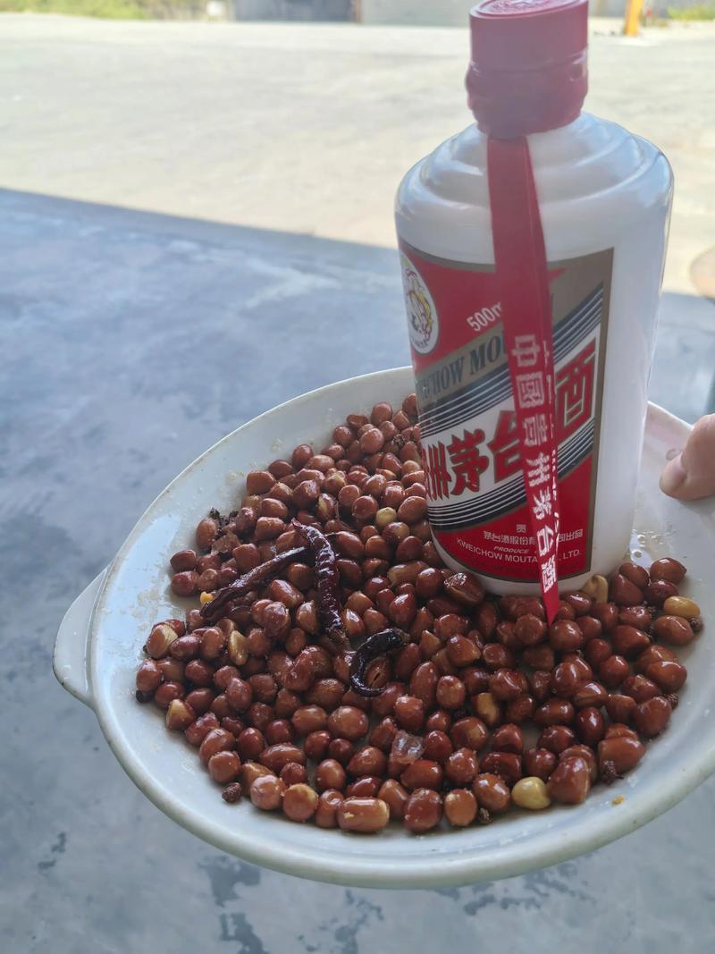 刚刚和邻居聊天，聊出了一个平时大家可能不太在意，就算在意也没什么办法的话题。这