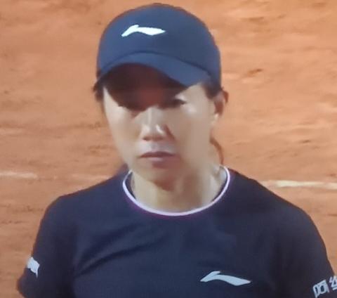 开门红！张帅轻松击败本土小将，中国金花柏林赛场先下一城！北京时间