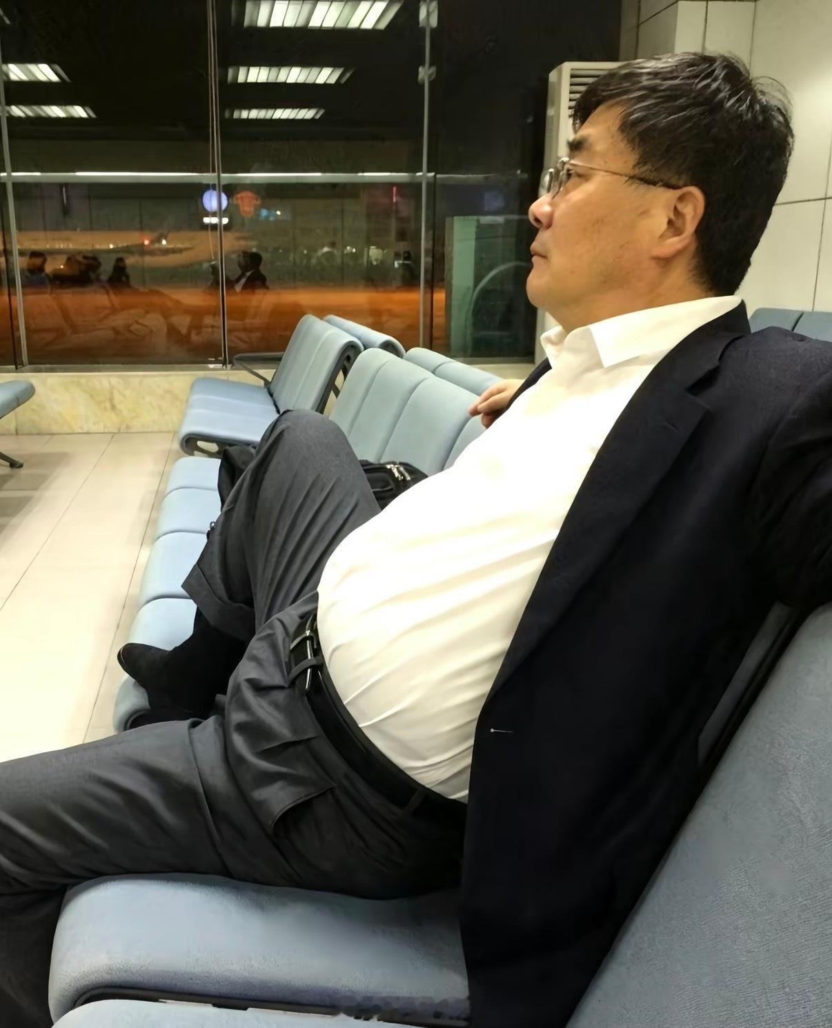 最让人痛心的不是当下的绝境，而是：这场悲剧，五年前本来可以避免。一切...