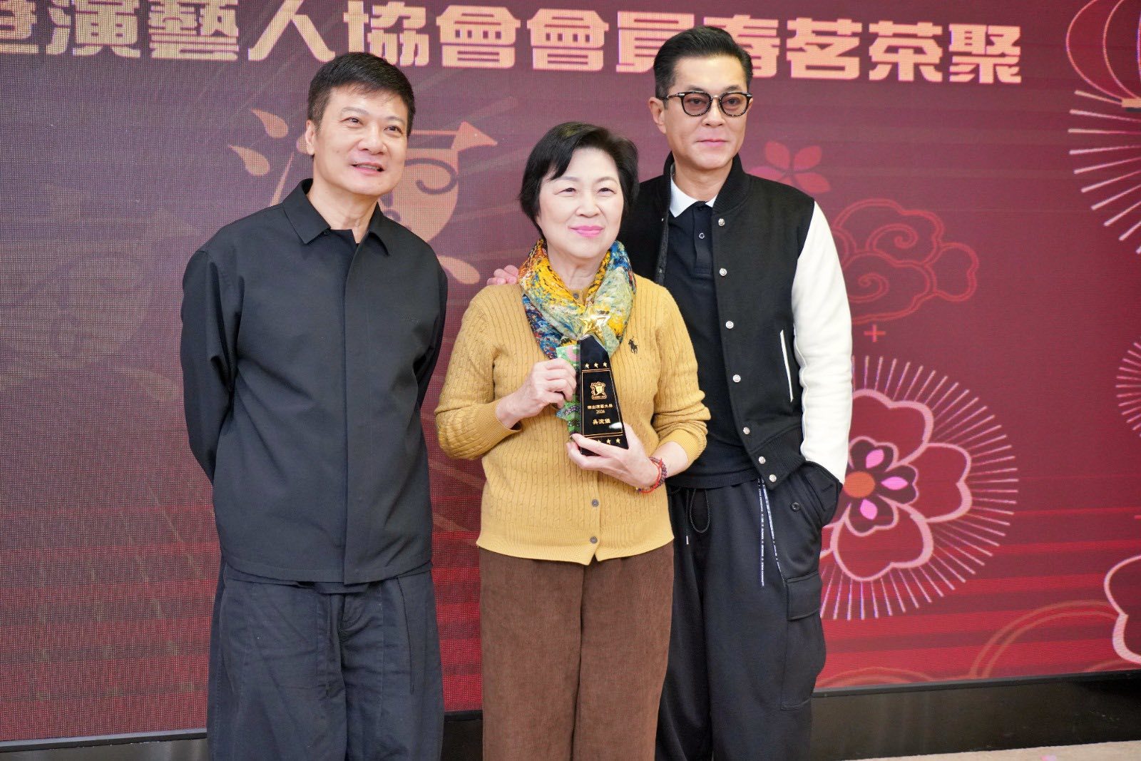 香港演艺人协会今日（24日）在会长古天乐、副会长钱嘉乐，以及一众理事会成员周家