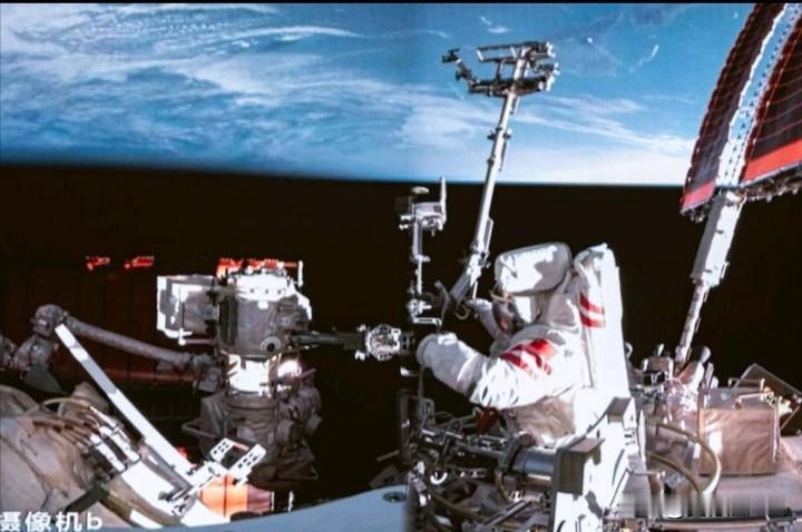 航天员出舱直面地球有多破防？亲眼见过宇宙才懂人类的渺小。2026年5月29