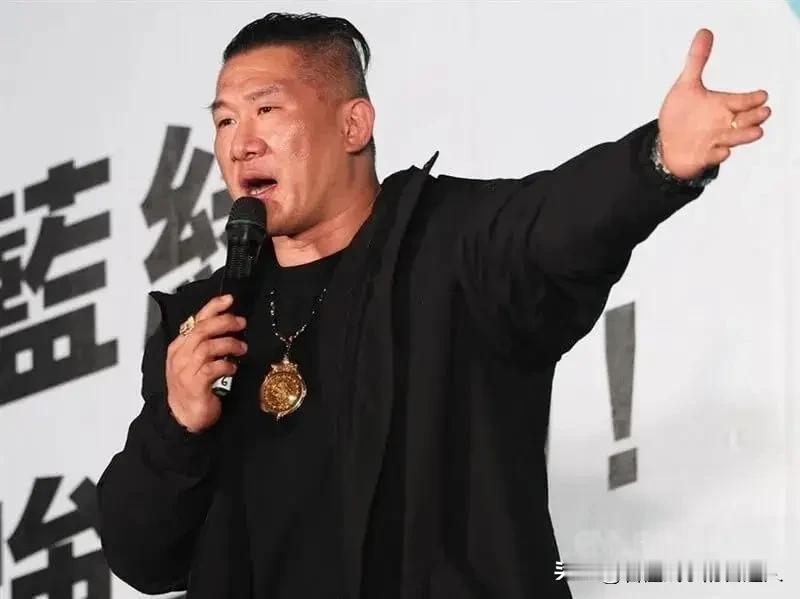 赖清德的“根”，被“馆长”一脚“踹”开了！很多人以为，“馆长”闯赖氏家庙只是作秀