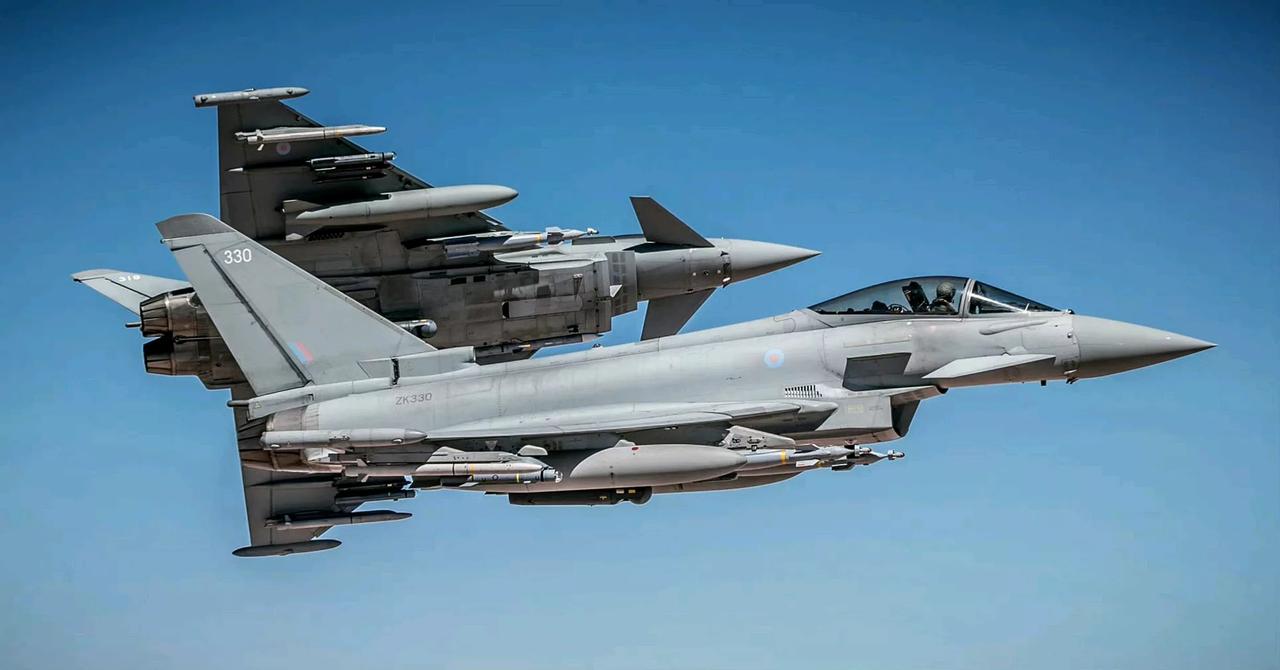 《泰晤士报》报道，当地时间13日，英国国防部发文证实，应海湾国家盟友的请求，伦敦